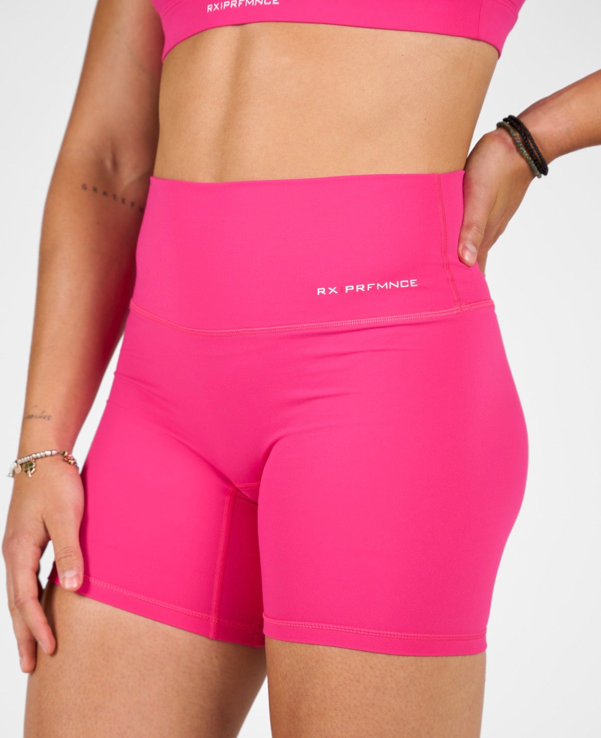 Isabel Shorts Pink Velvet-3