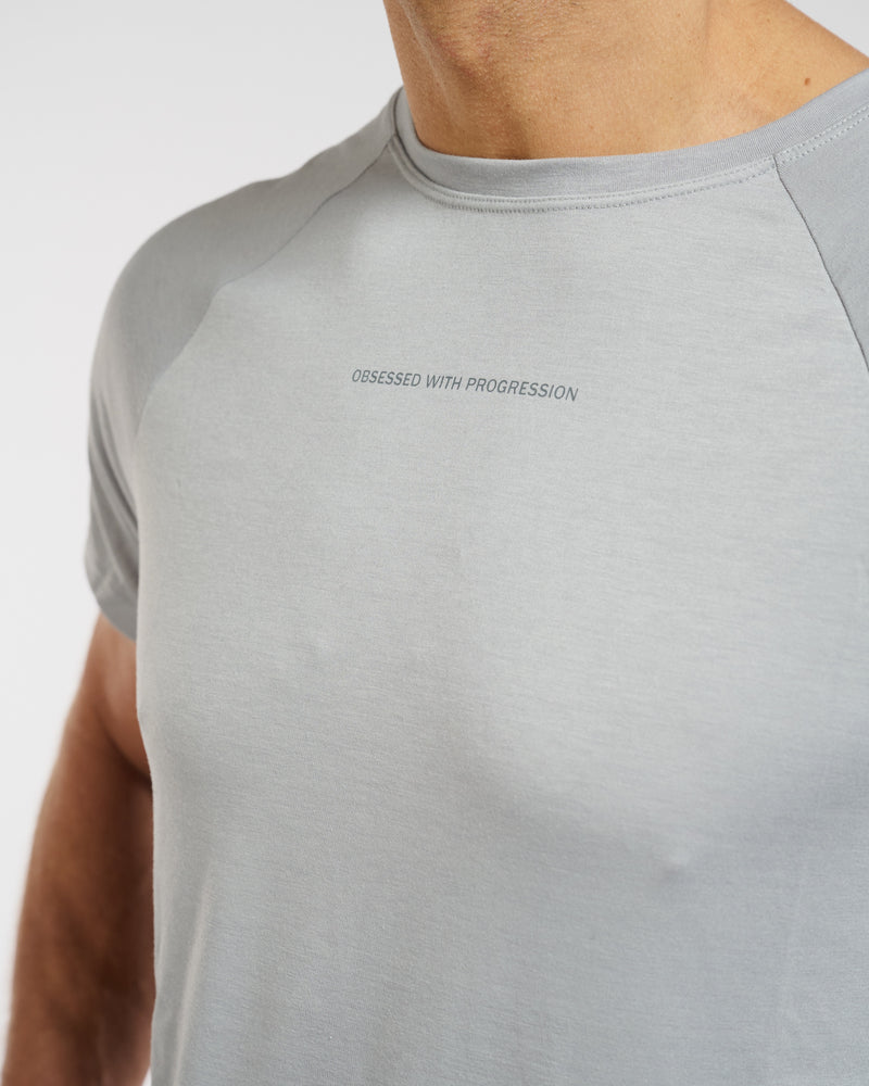 Greatness T-Shirt Gray