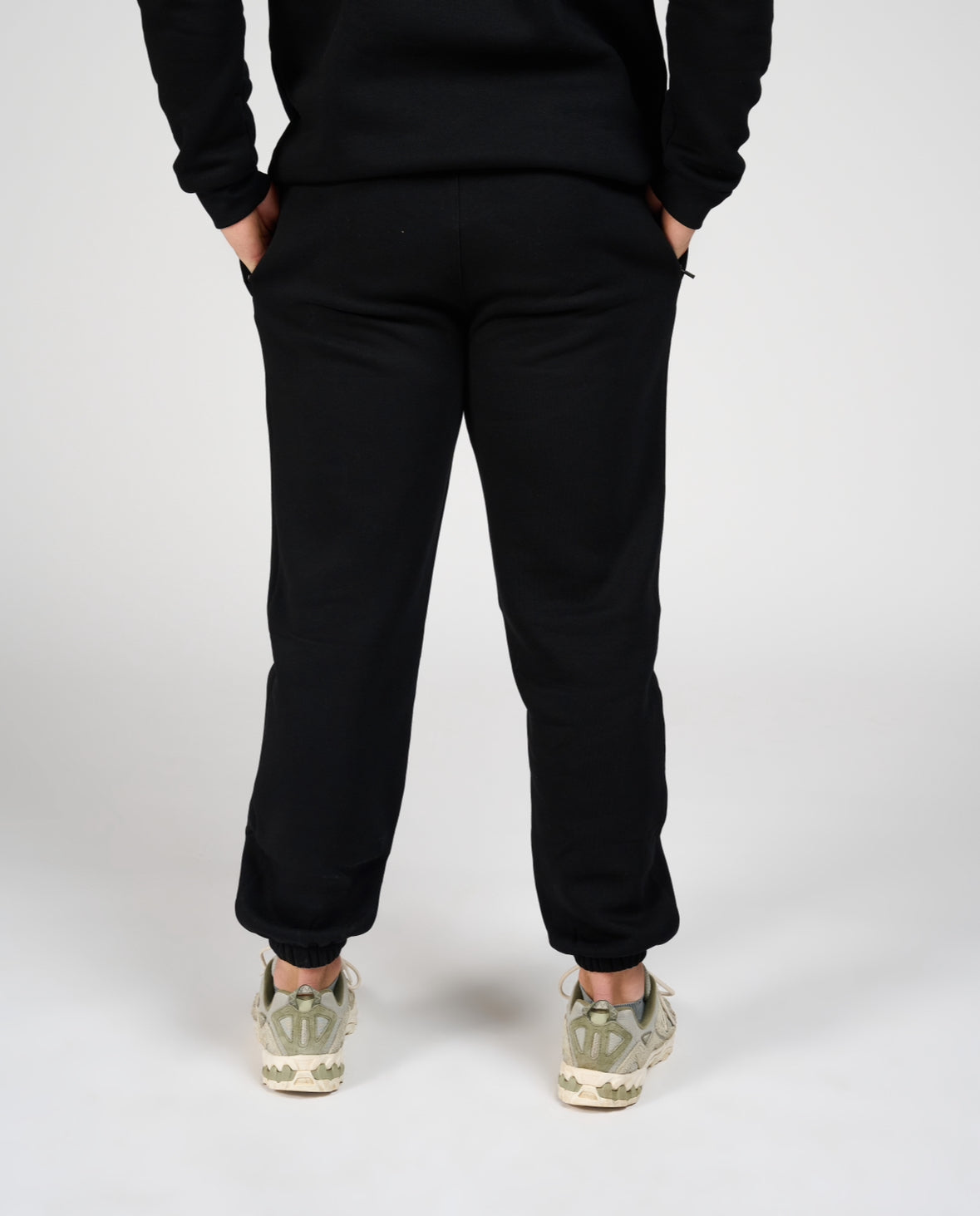 Sunday Joggers Black-3