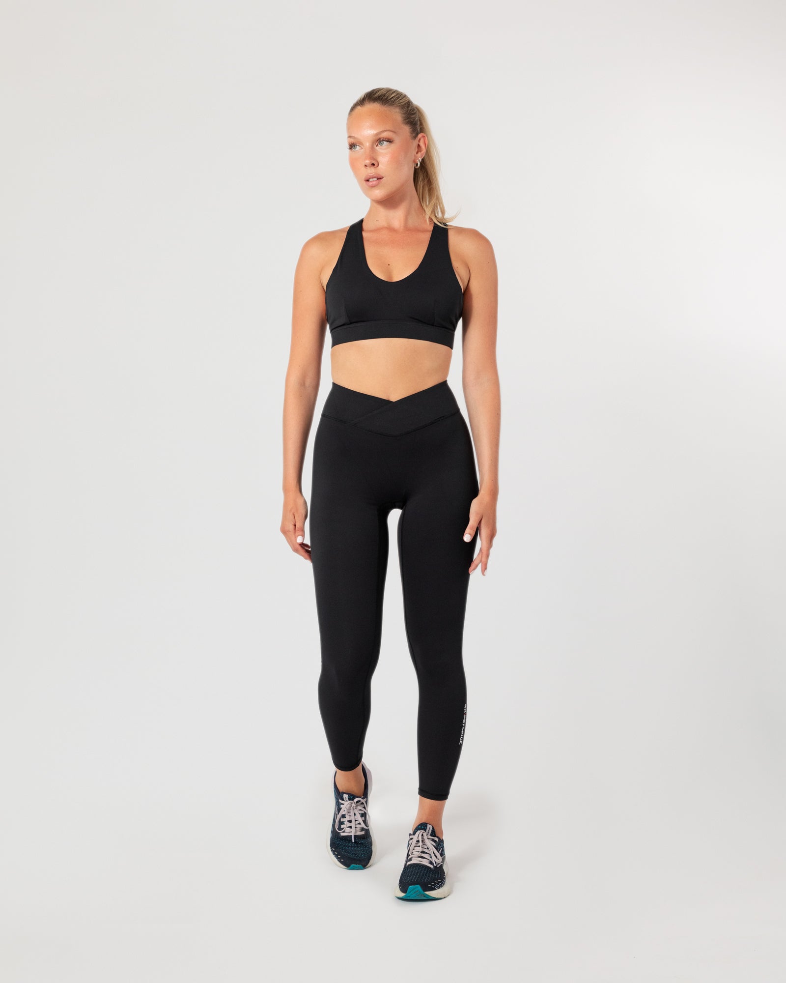 Diane Sports Bra Black-3
