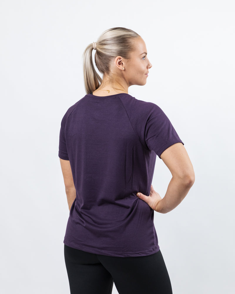 Essential T-shirt Dark Amethyst