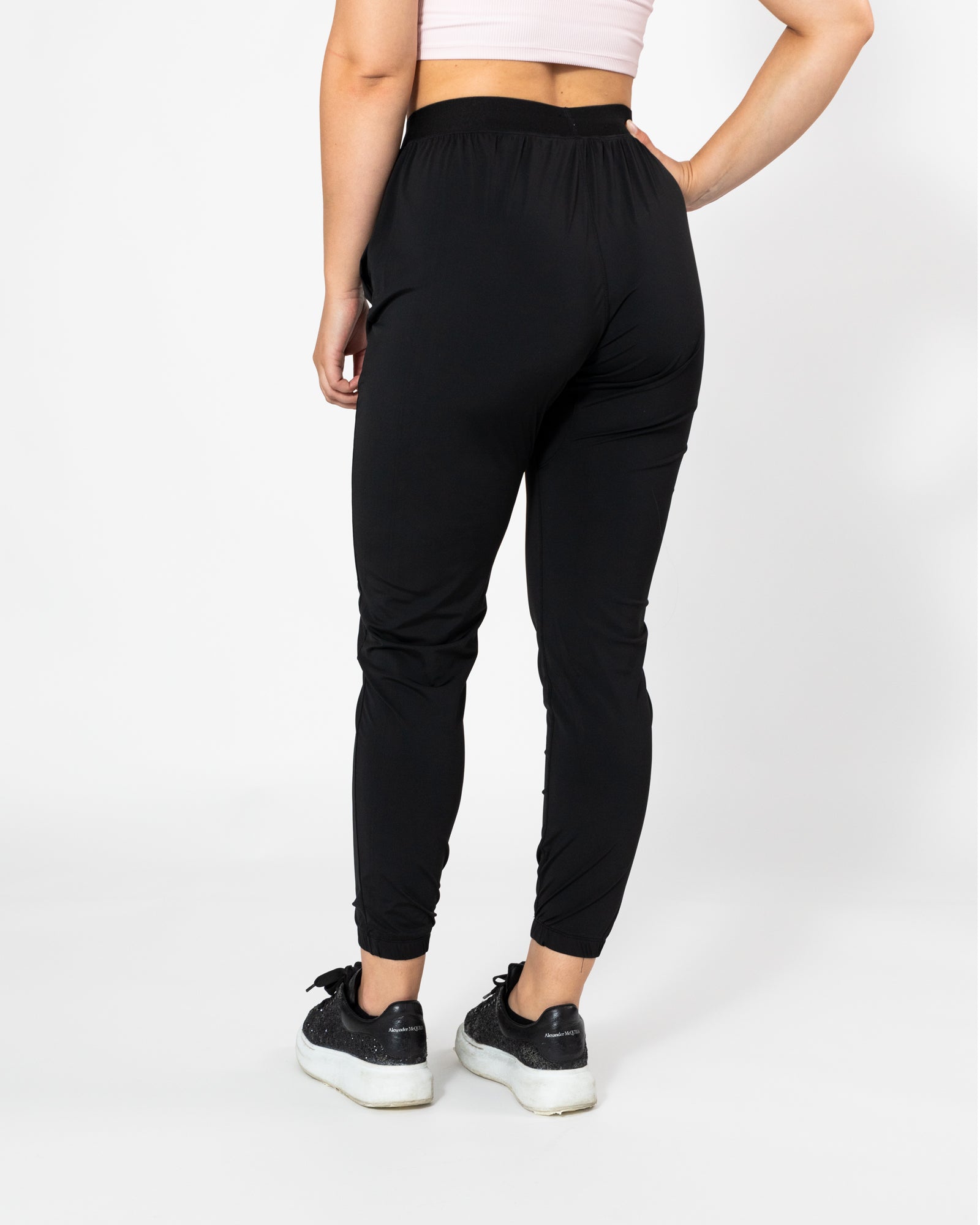 Performance Tech Pants Black-3