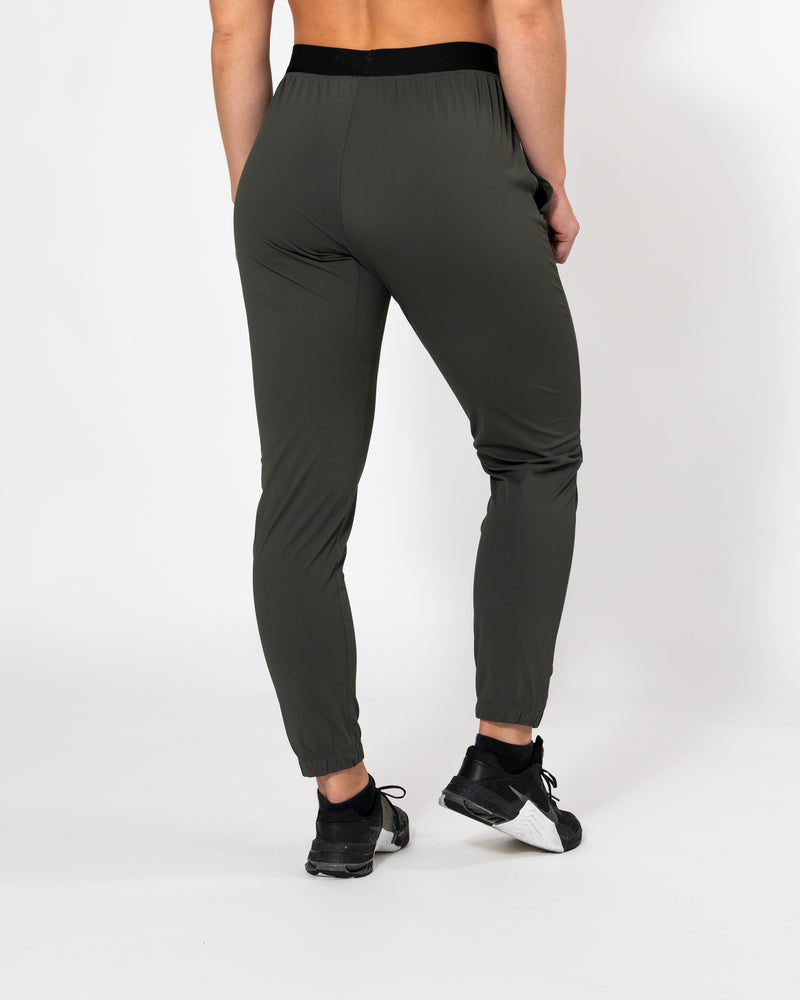 Performance Tech Pants Thyme Green