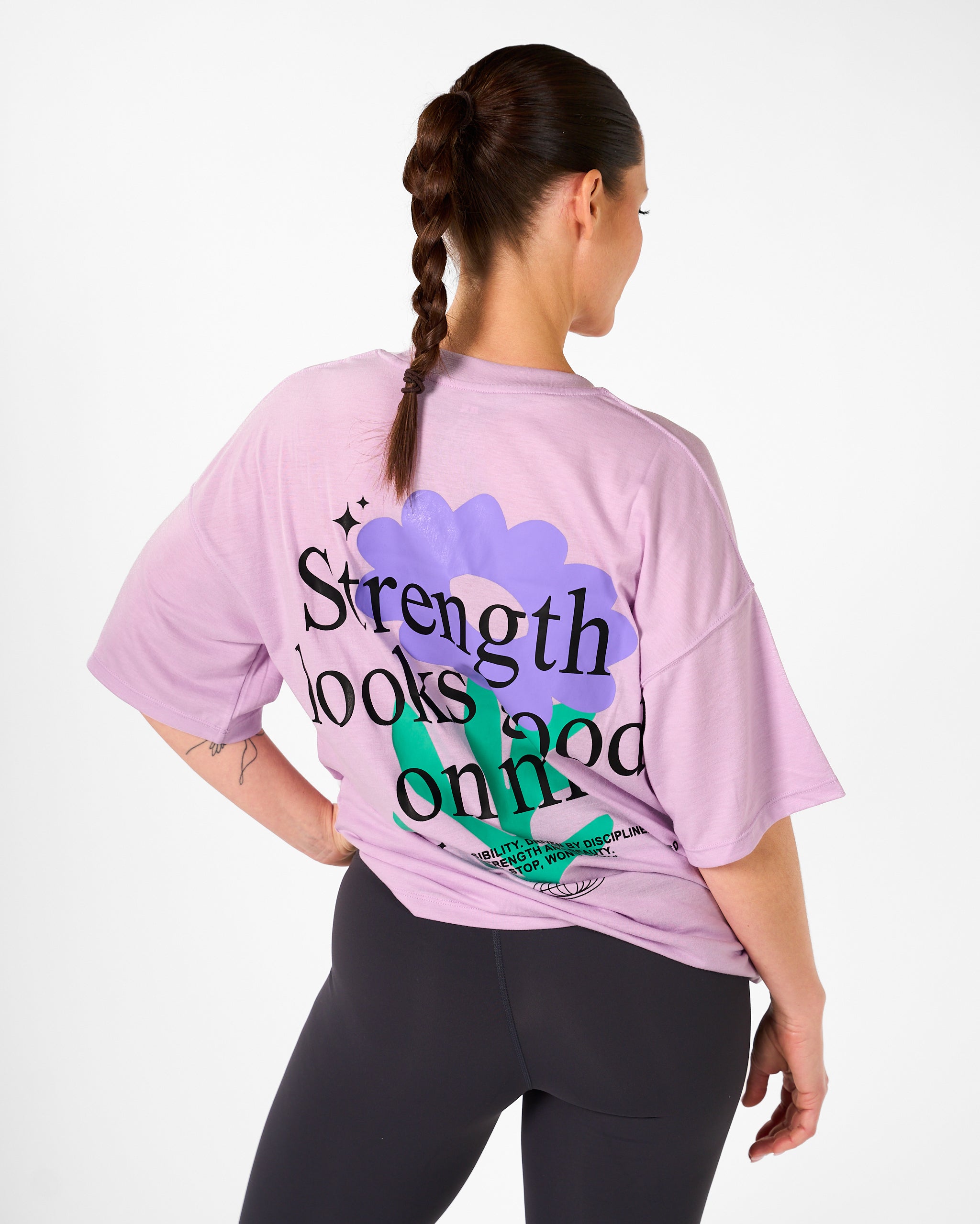 Strength Looks Good Tee Lavender